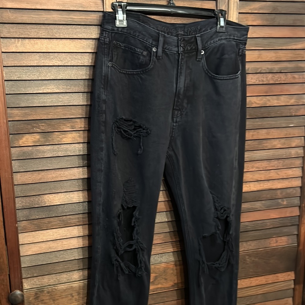 American Eagle Ripped Jeans - Picture 2 of 5
